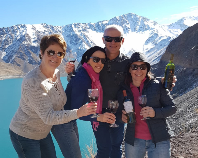 CAJON DEL MAIPO (Chile) - Mery, Antoniele, Maurício e Cristiane, exploraram Santiago e o refúgio natural do Cajón del Maipo.